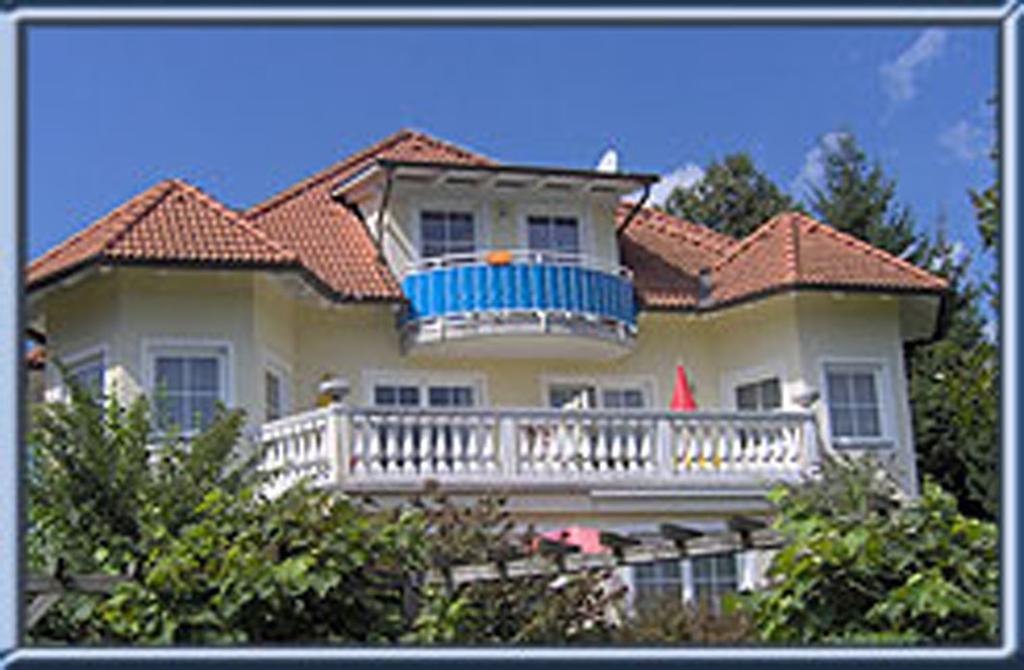 Seepension Smoley Villach Exteriör bild